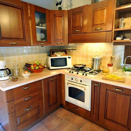 Caselle Sleeps 6 With Pool And Wifi Villa
