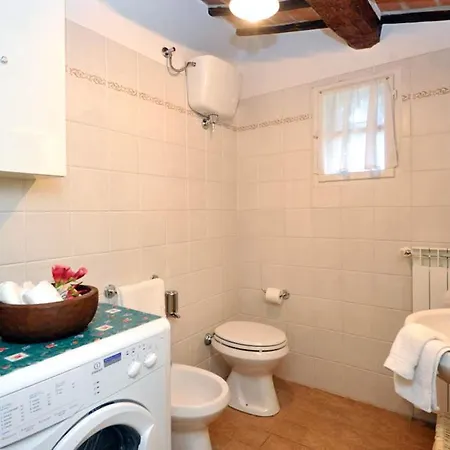 Caselle Sleeps 6 With Pool And Wifi * Paciano