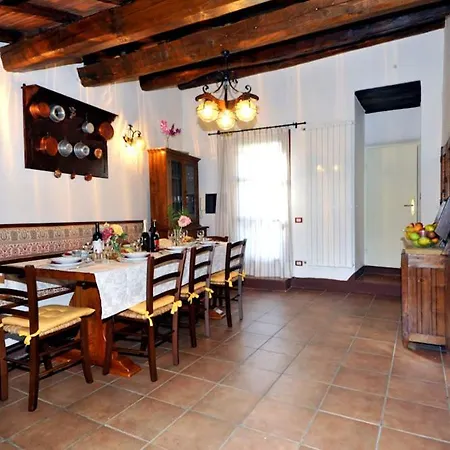 Villa Caselle Sleeps 6 With Pool And Wifi *